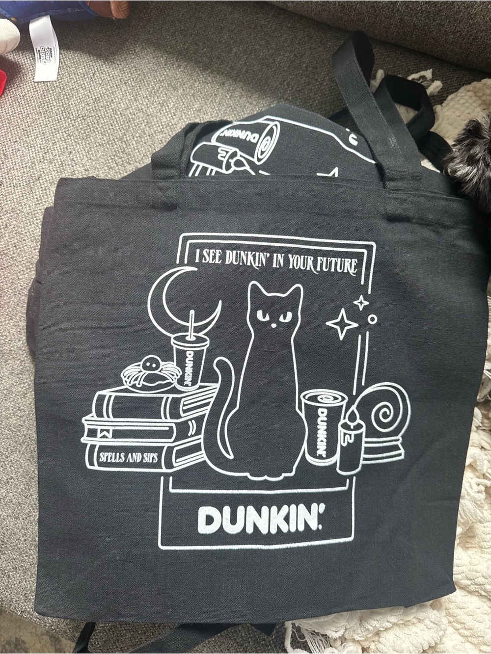 Salem exclusive Dunkin' Cat Graphic Tote Bag - Black